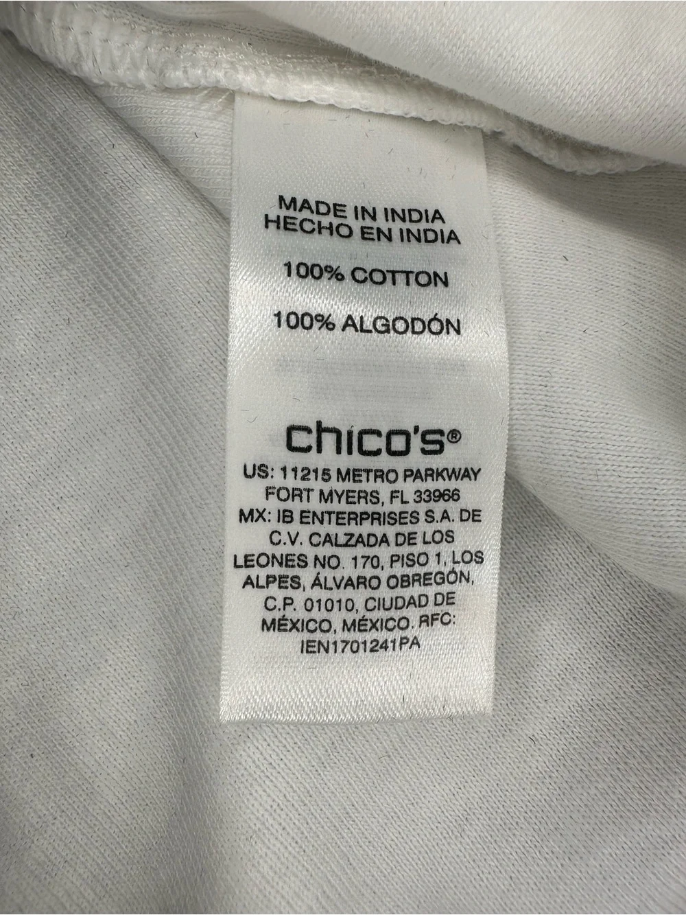 Chico’s Boat Neck Short Sleeve Top SZ 4 Button Sleeves Pullover White